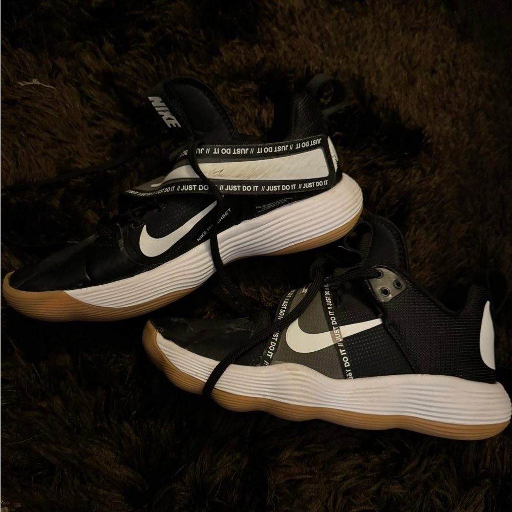 Nike Black and White Athletic Shoes